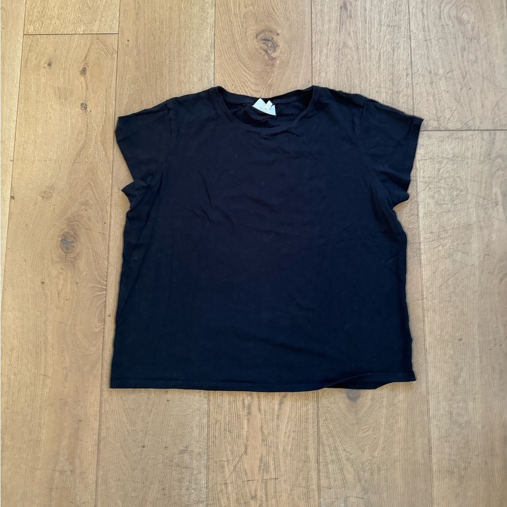 Seed Plain Black Tee